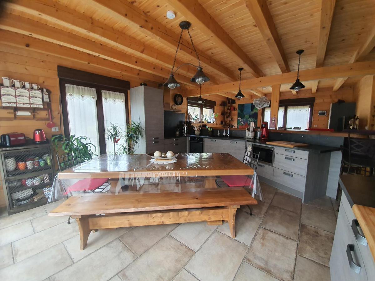 Chalet Du Champs Des Semeaux Wisches Eksteriør billede